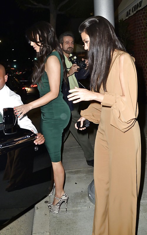 Kim Kardashian at Tom Ford Store in Beverly Hills #3341903