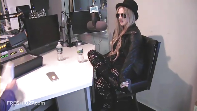 Avril Lavigne #21811874