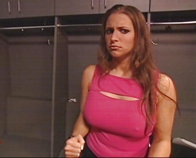 Stephanie mcmahon
 #19106657