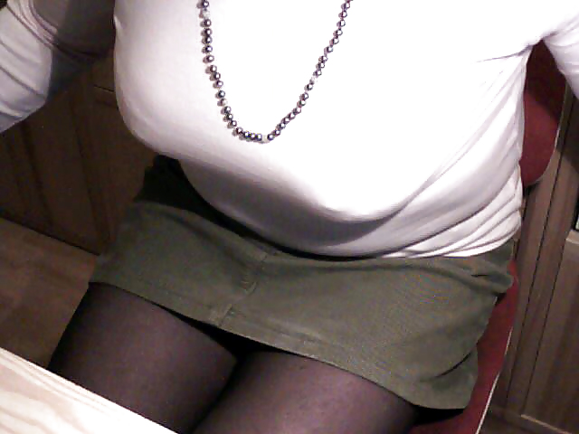 Secretary in black pantyhose and yelow bra #7453661