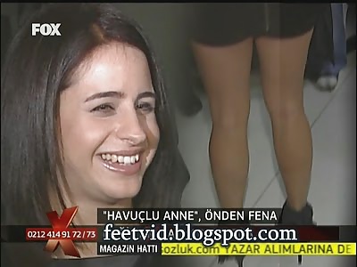 Busra Pekin Sexy Turkish Actress Teen #12244155