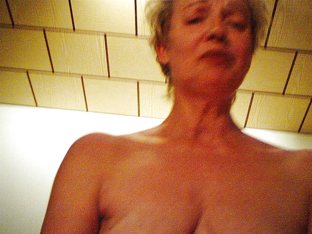 Angie fischer - spandau - madura - 60+ - nudista
 #1566256