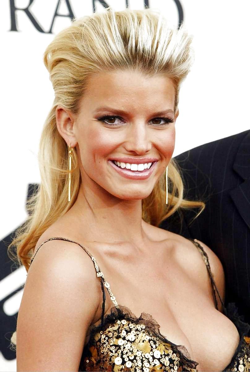 Jessica simpson
 #10932011