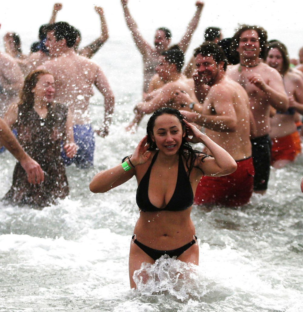 Sexy sluts doing the polar bear plunge
 #13657943