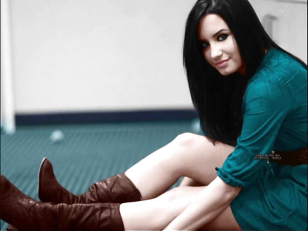 Demi Lovato #20383931