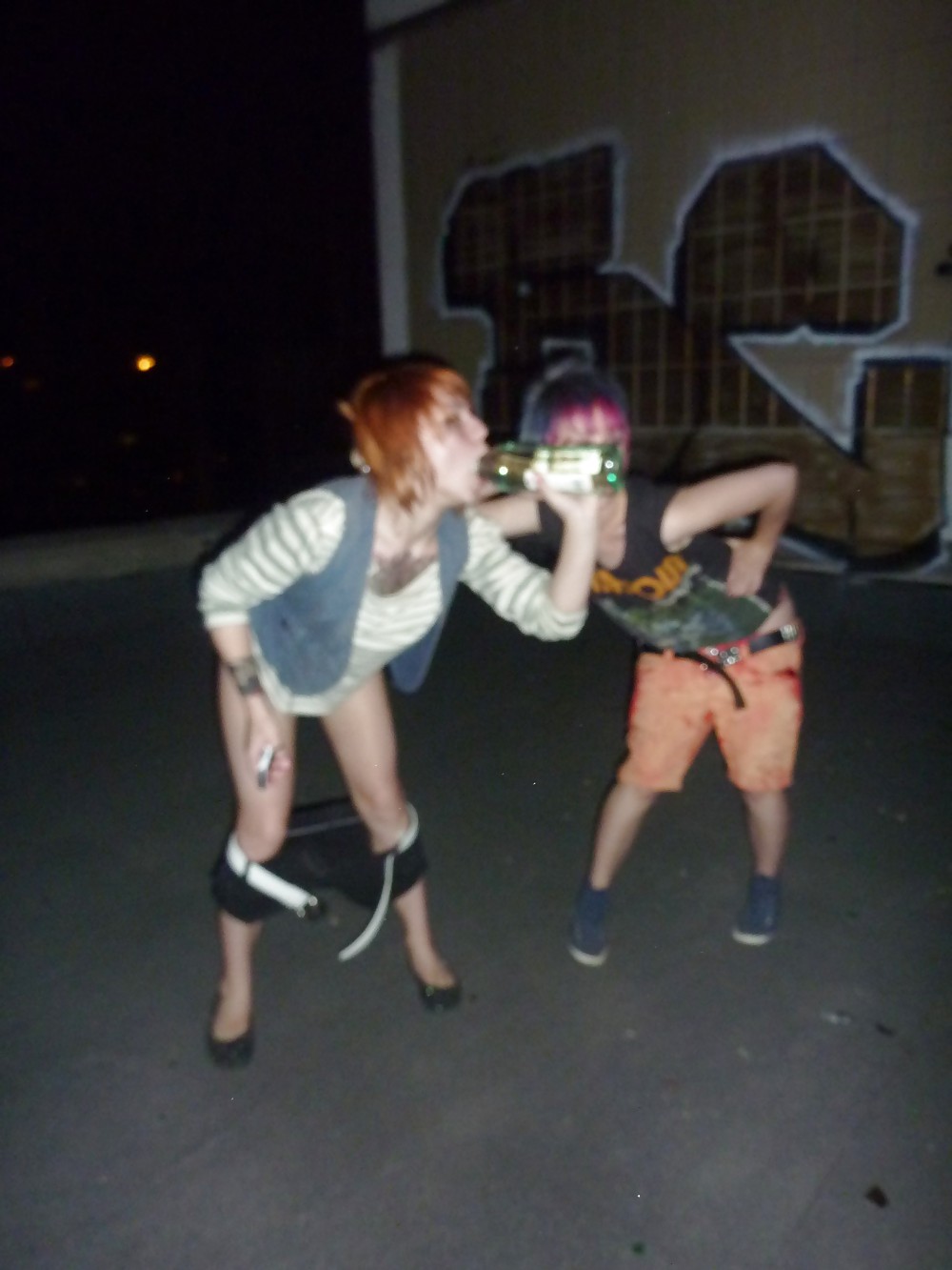 Diversión joven punk
 #18145400