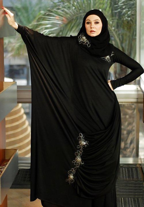 Arabi arrapati in hijab 
 #20247907