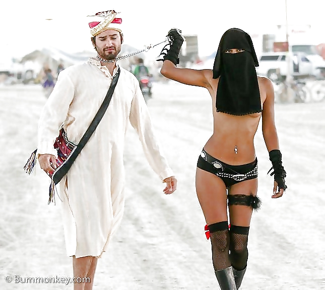 HORNY ARABS IN HIJABS  #20248093