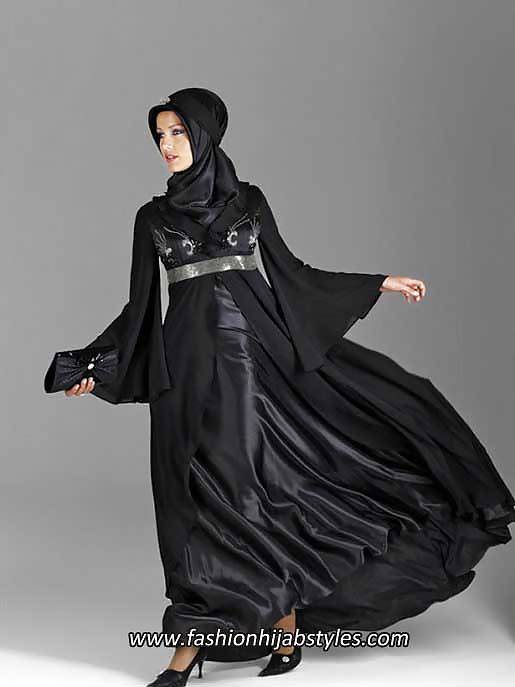 Arabs Cornées En Hijabs #20248180