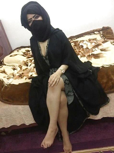 Arabi arrapati in hijab 
 #20248260