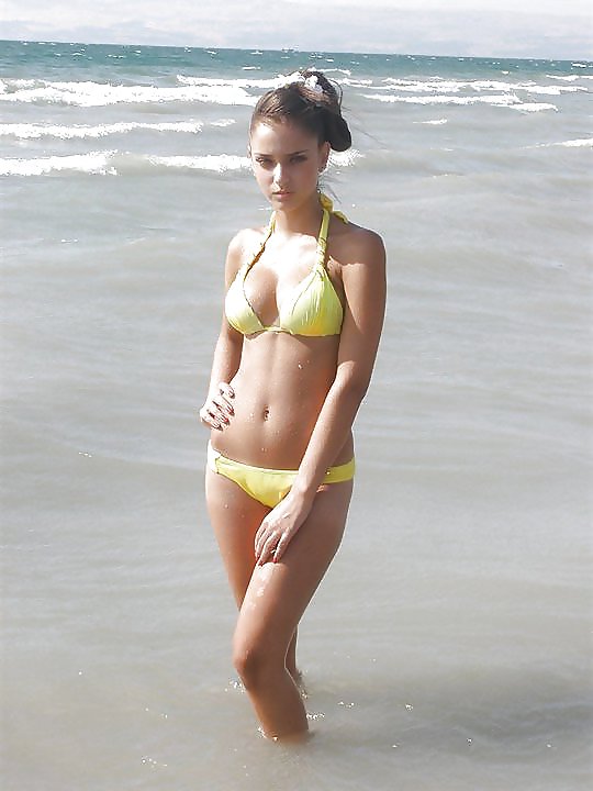Bikini 02 #7857288