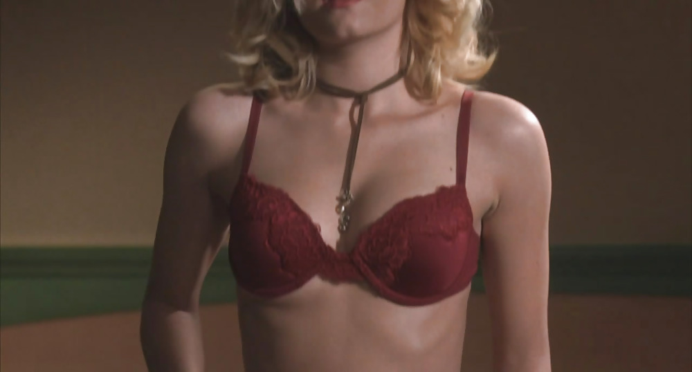 Elisha cuthbert
 #1762415