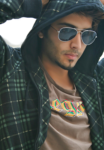 I , me and my self #12732922