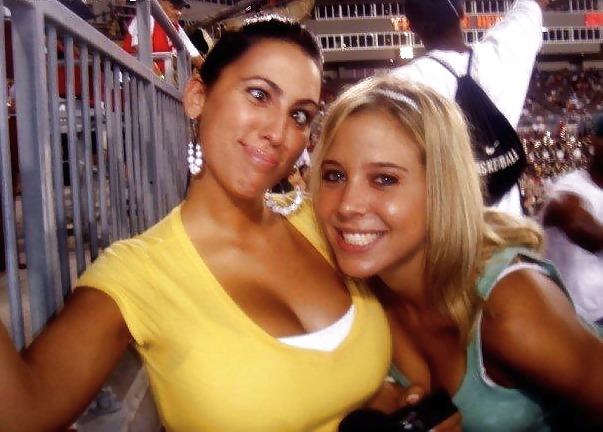 Busty Amateurs - Busty GFs 11 #4047635