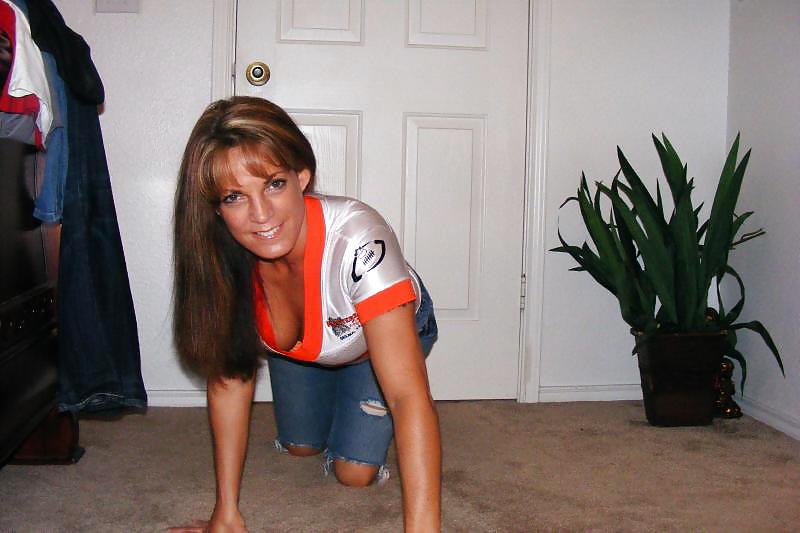 MILFs #1119739