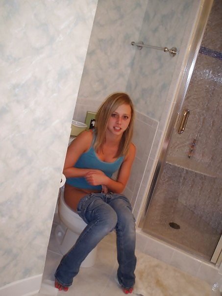 Real Teens On Toilet #2392911