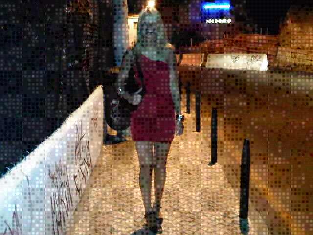 Martine (susurradora)
 #15097363