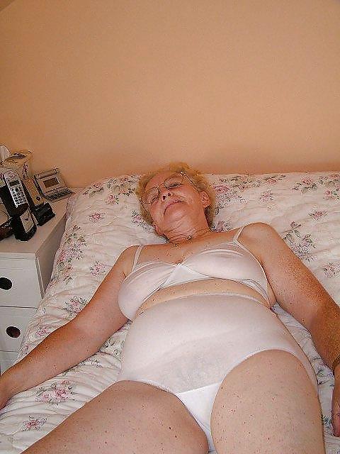 Sexy Mature Lady 2 #3586183