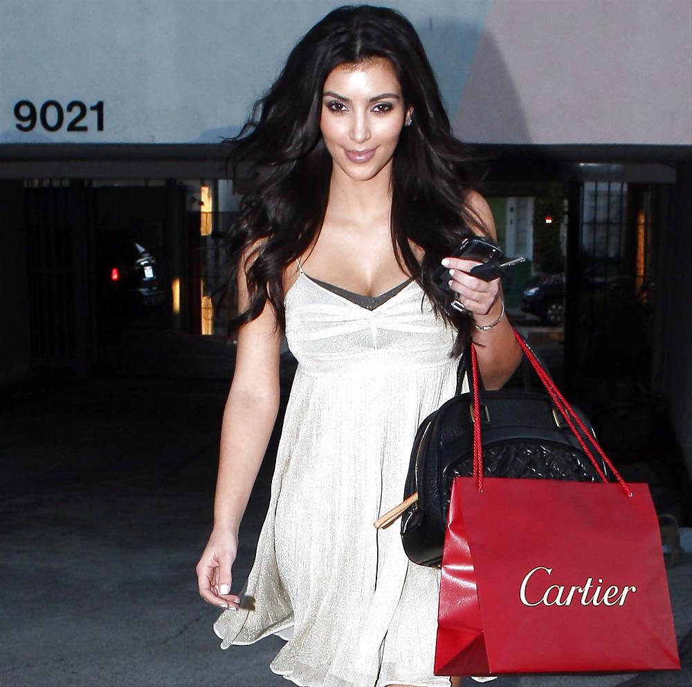 Kim Kardashian Shopping at Cartier #3699586