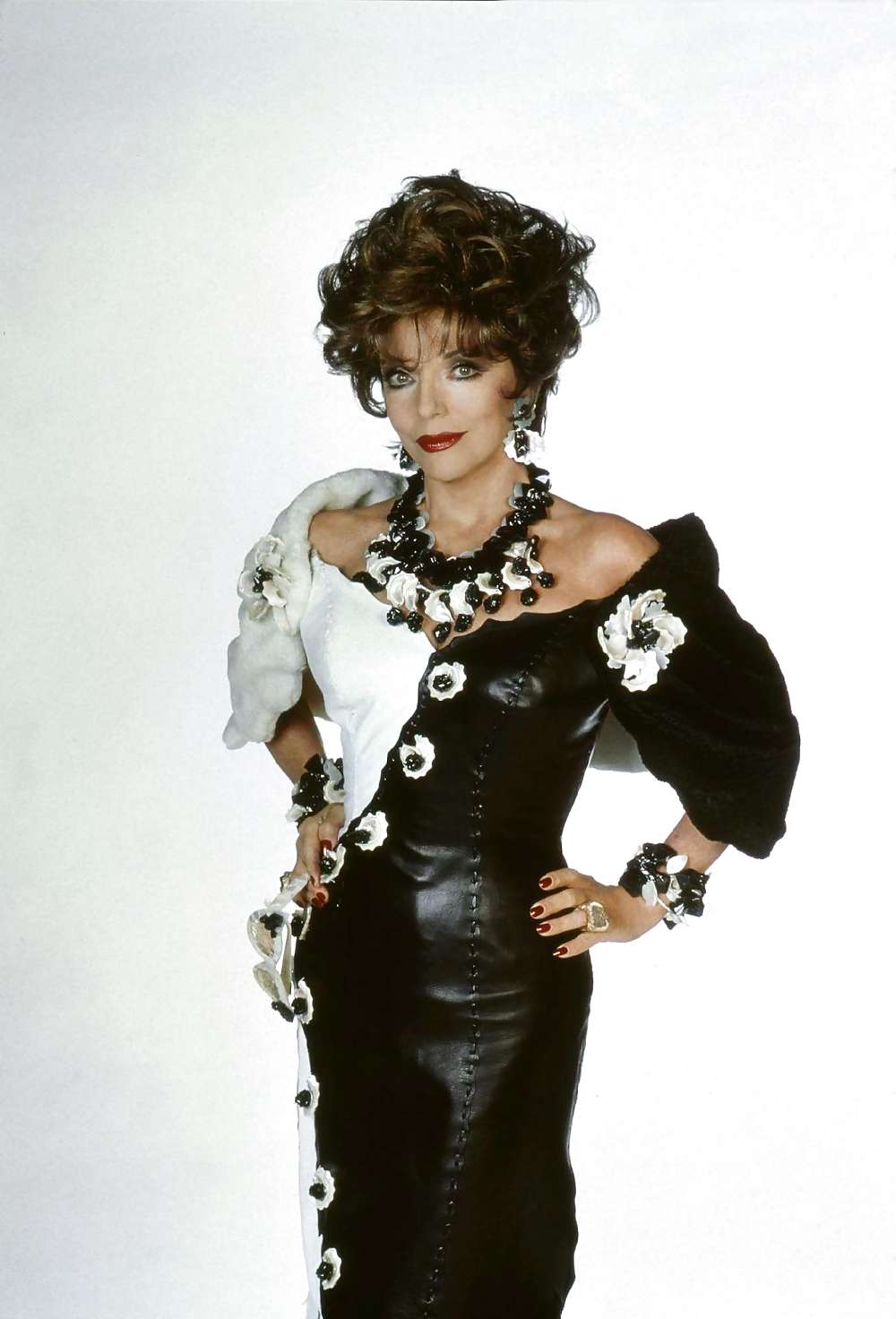 Joan Collins - The ultimate GILF #4967534