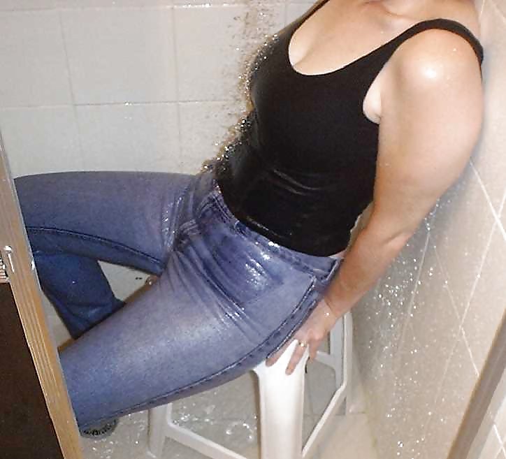 Queens in jeans CIII - Hand- and Blowjobs #8305091