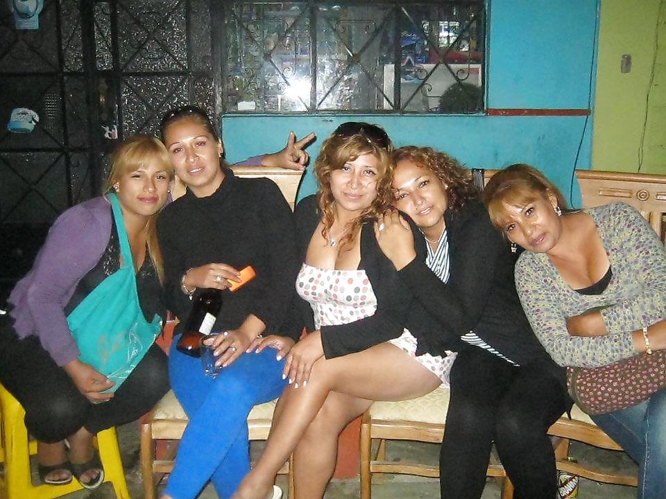 Mujer (amiguitas 22)
 #13315353