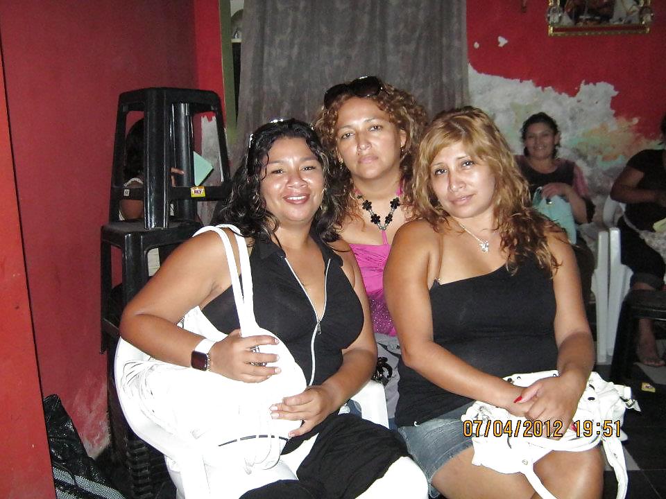 Mujer (amiguitas 22)
 #13315361