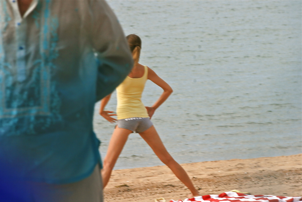 Yoga sulla spiaggia
 #11371988