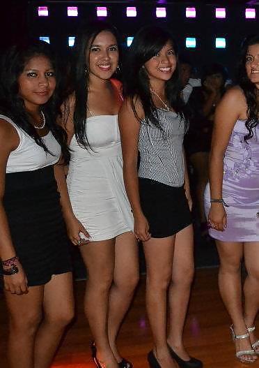 Mujer (amiguitas 51)
 #11393370