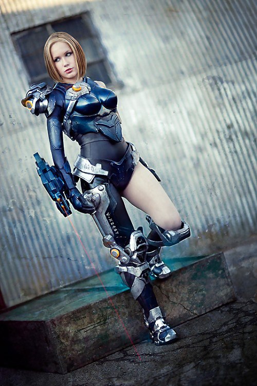 Cosplay cuties wasted on geeks lol #13793311