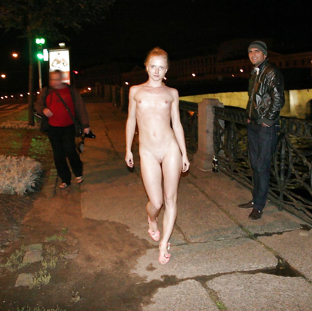 Public Display 52 #14377350
