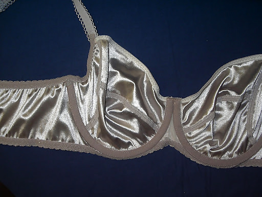 Used bras, part 2 #10014779