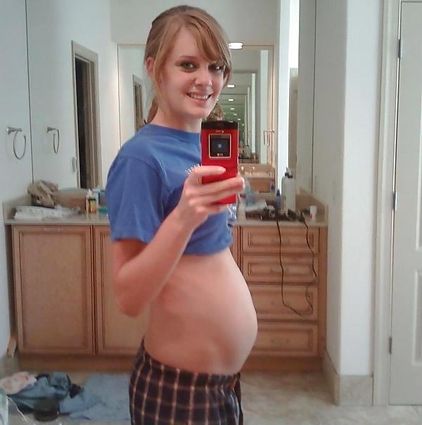 Hottie with toddler bump! #9304398