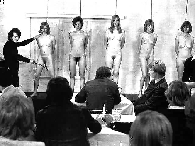 Slave BDSM Sklavin #9572868