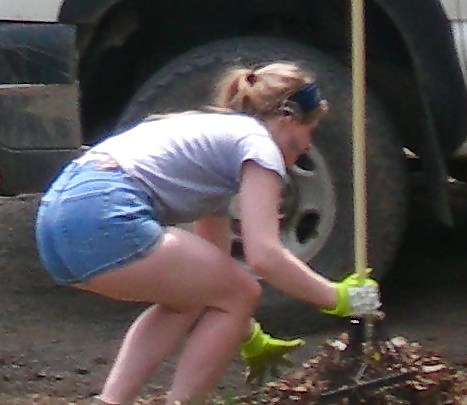 Hot 20yr old neighbor doing yard work. #4593744