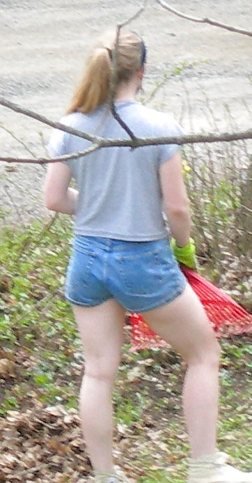 Hot 20yr old neighbor doing yard work. #4593758