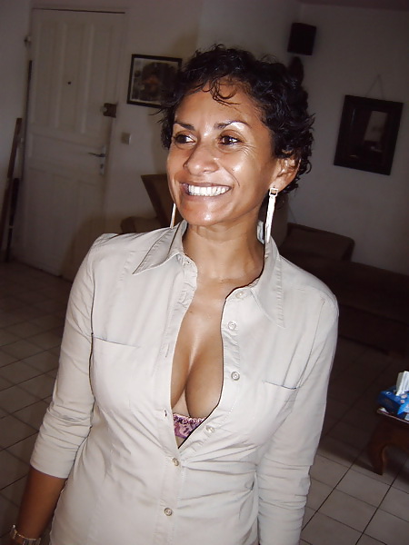 Gorgeous black Milf #5559249