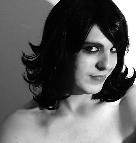 Adolescence Galeries Transsexuel Photo 1. #2190411