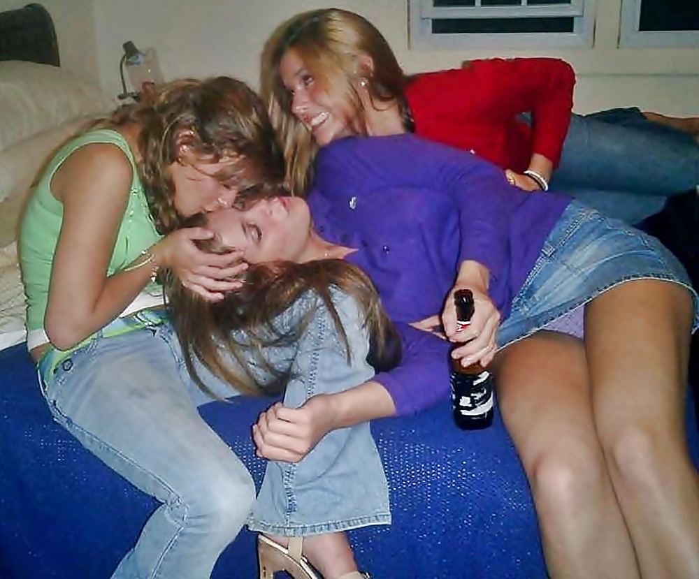 7 twistedworldsによるパーティーガールのエロティカ
 #14554401