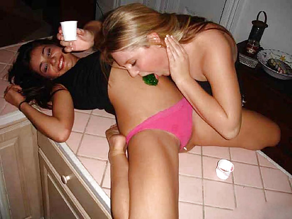 Party Girls Erotica By 7 twistedworlds #14554558