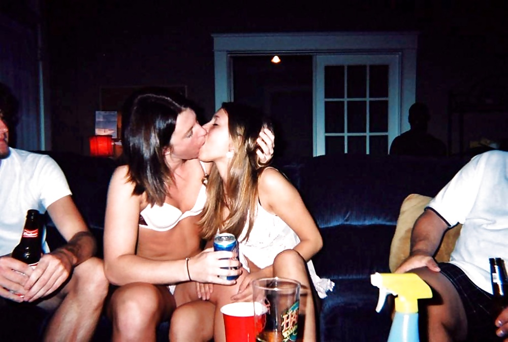 7 twistedworldsによるパーティーガールのエロティカ
 #14555178