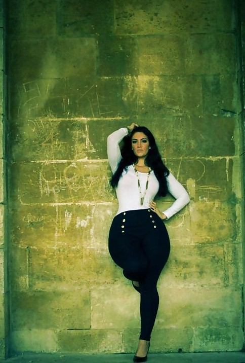 The SHAPE: Rosee Divine is THE  !! #10968651