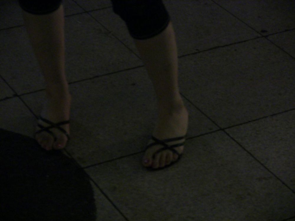 Japanese Candids - Feet on the Street 01 #3477601