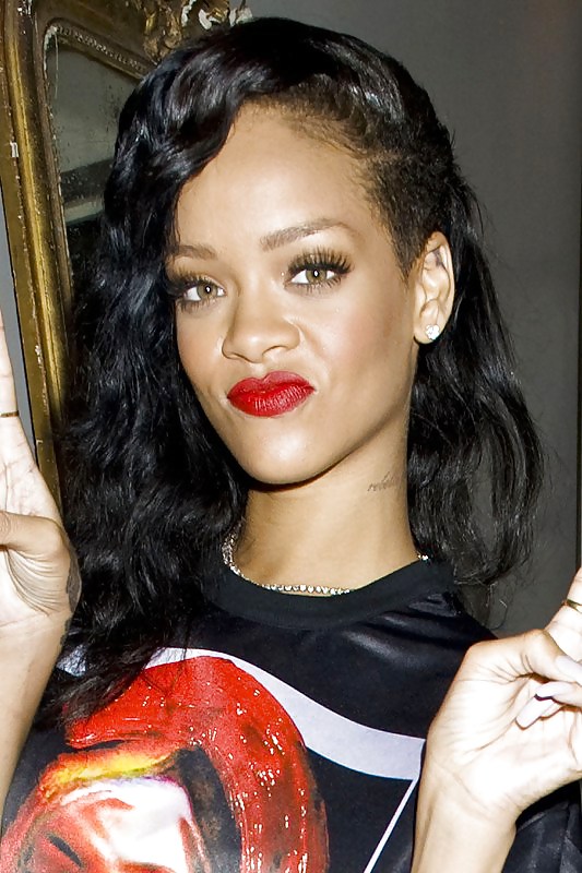 Rihanna perra sexy
 #12048193