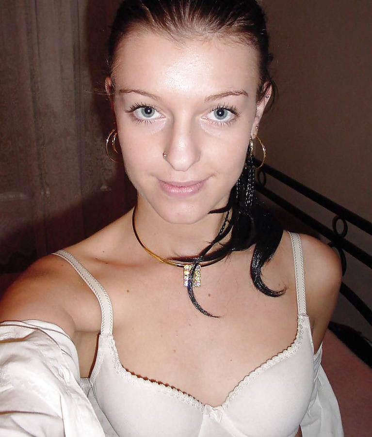 Belly button piercing - N. C.  #9174427