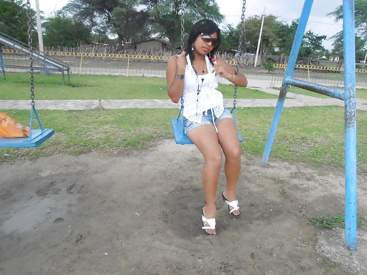 Mujer (amiguitas 47)
 #15350786