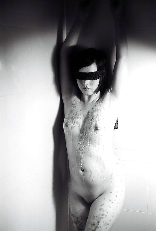 ¡Blanco y negro 836!
 #20933471