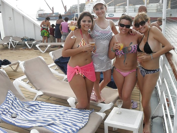Bikiniwomen Von Facebook 9. #22225654