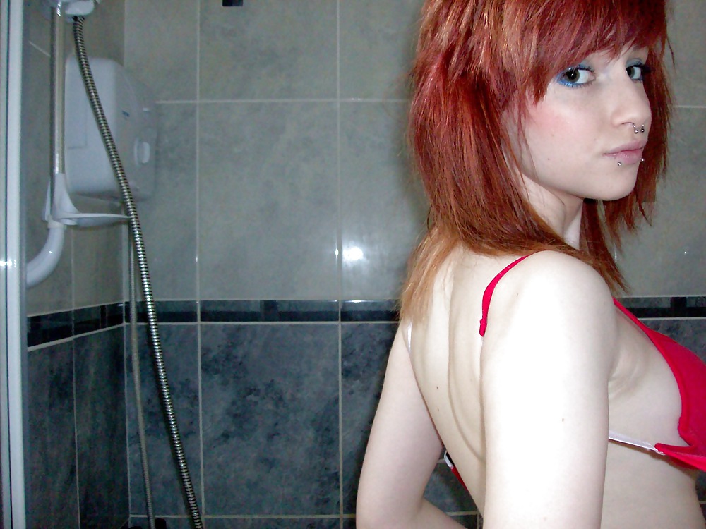 Redhead giovane caldo
 #12461343