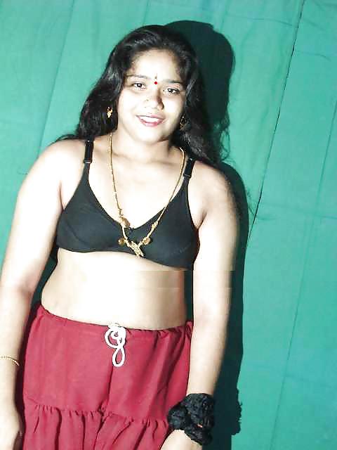 Desi Hot & Sexy Bala - Südindische - 002 #21738492
